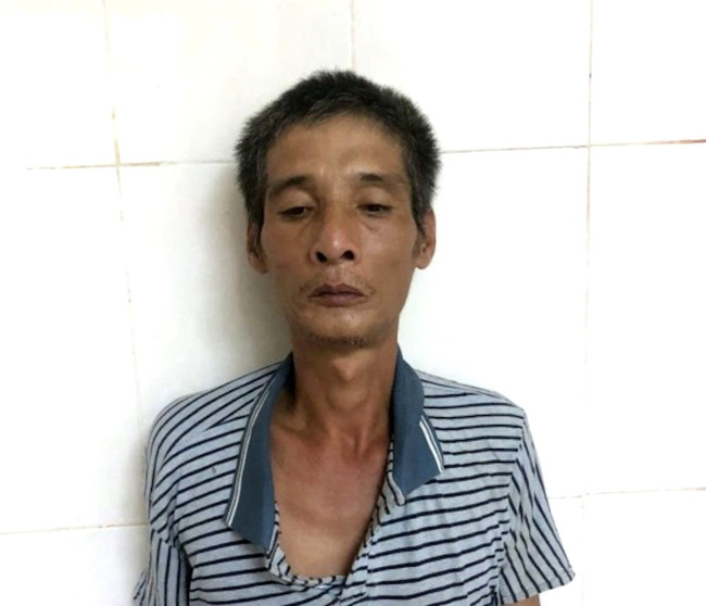 Đối tượng chém gần đứt lìa đầu nam thanh niên ở Nghệ An là đại ca giang hồ khét tiếng, từng đi cai nghiện bắt buộc, 'ở tù nhiều hơn ở nhà' - 1 Đối tượng chém gần đứt lìa đầu nam thanh niên ở Nghệ An là đại ca giang hồ khét tiếng, từng đi cai nghiện bắt buộc, 'ở tù nhiều hơn ở nhà' - 1
