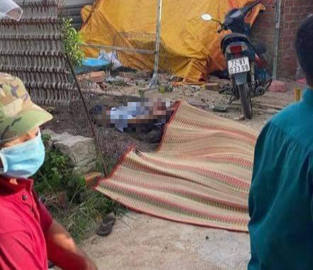 Bà Rịa - Vũng Tàu: Chồng sát hại vợ, đâm 2 cán bộ công an Bà Rịa - Vũng Tàu: Chồng sát hại vợ, đâm 2 cán bộ công an
