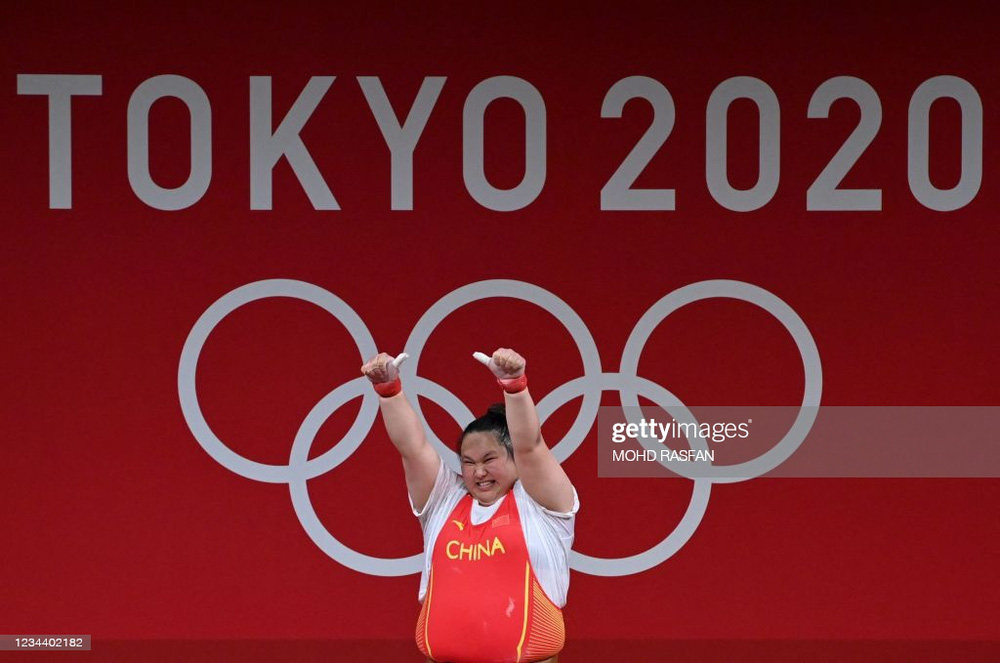 'Người khổng lồ' Trung Quốc phá 3 kỷ lục Olympic, khiến tất cả hoảng hồn vì cách giành HCV - 4 'Người khổng lồ' Trung Quốc phá 3 kỷ lục Olympic, khiến tất cả hoảng hồn vì cách giành HCV - 4