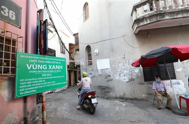 Hà Nội sau 10 ngày giãn cách chống dịch: Vì sao số ca mắc vẫn tăng? Hà Nội sau 10 ngày giãn cách chống dịch: Vì sao số ca mắc vẫn tăng?