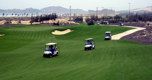 Chơi golf 'lậu' giữa mùa dịch, giám đốc sở, cục phó và 2 'đại gia' ở Bình Định thành F1 - 1 Chơi golf 'lậu' giữa mùa dịch, giám đốc sở, cục phó và 2 'đại gia' ở Bình Định thành F1 - 1