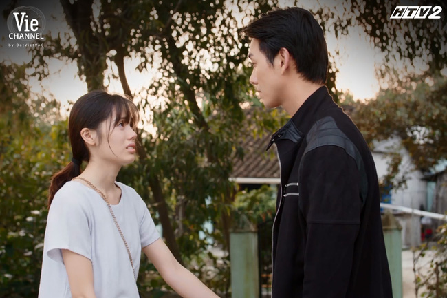 Cây táo nở hoa: Ngà né tránh hiến gan vì sợ chết, cãi cùn đòi bán thận để trả nợ cho anh hai - 1 Cây táo nở hoa: Ngà né tránh hiến gan vì sợ chết, cãi cùn đòi bán thận để trả nợ cho anh hai - 1