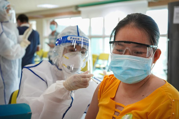 BS Trương Hữu Khanh: Sống trong vùng dịch, chỉ cần làm tốt những điều này thì khó có thể mắc Covid-19 BS Trương Hữu Khanh: Sống trong vùng dịch, chỉ cần làm tốt những điều này thì khó có thể mắc Covid-19
