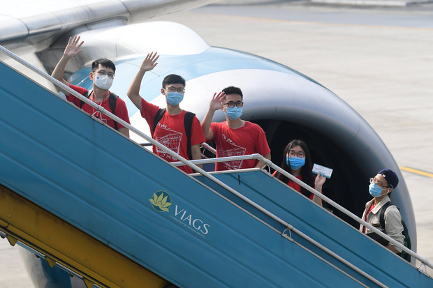 Những chuyện chưa kể của sinh viên từ Hà Nội vào Bình Dương truy vết F0: 'Làm việc hết công suất, gắn moteur vào người còn không chạy kịp' Những chuyện chưa kể của sinh viên từ Hà Nội vào Bình Dương truy vết F0: 'Làm việc hết công suất, gắn moteur vào người còn không chạy kịp'