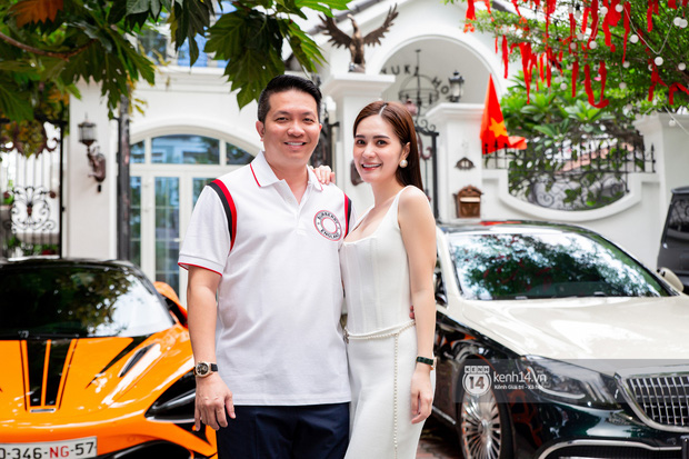 Chồng đại gia của Đoàn Di Băng - chủ nhân của căn biệt thự 400 tỷ đáp trả thế nào khi bị tố lấy hình cắt logo để sống ảo? Chồng đại gia của Đoàn Di Băng - chủ nhân của căn biệt thự 400 tỷ đáp trả thế nào khi bị tố lấy hình cắt logo để sống ảo?