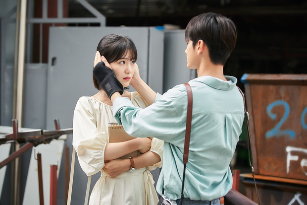 5 nam chính phim Hàn khiến khán giả điên tiết: Số 1 ai bì lại 'trai hư' Song Kang, 'chúa lươn' Park Seo Joon bị ném đá thôi rồi! - 13 5 nam chính phim Hàn khiến khán giả điên tiết: Số 1 ai bì lại 'trai hư' Song Kang, 'chúa lươn' Park Seo Joon bị ném đá thôi rồi! - 13