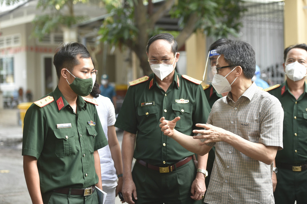 Phó Thủ tướng Vũ Đức Đam kêu gọi F0 đã khỏi Covid-19 tham gia hỗ trợ chống dịch Phó Thủ tướng Vũ Đức Đam kêu gọi F0 đã khỏi Covid-19 tham gia hỗ trợ chống dịch