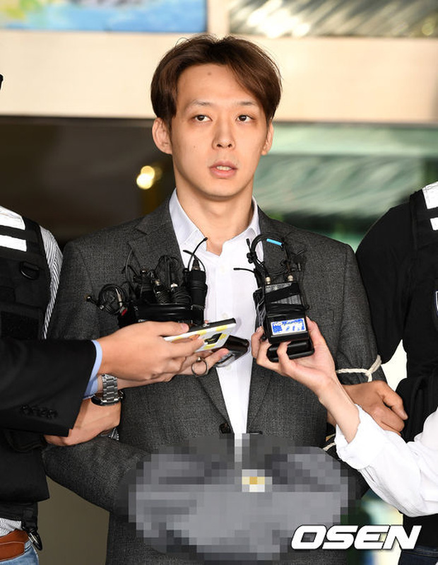 Park Yoochun chính thức lên tiếng về cáo buộc dụ dỗ fan quan hệ tập thể, ai dè bị công ty quản lý tố đánh bạc xuyên quốc gia Park Yoochun chính thức lên tiếng về cáo buộc dụ dỗ fan quan hệ tập thể, ai dè bị công ty quản lý tố đánh bạc xuyên quốc gia