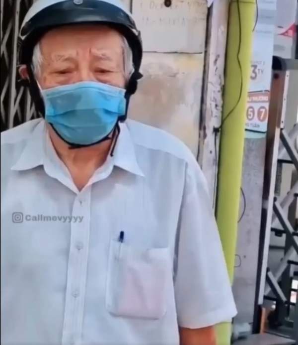 Thông tin bất ngờ về hoàn cảnh cụ ông bật khóc vì không mua được gạo về nấu cháo cho vợ trong đoạn clip gây sốt MXH - 2 Thông tin bất ngờ về hoàn cảnh cụ ông bật khóc vì không mua được gạo về nấu cháo cho vợ trong đoạn clip gây sốt MXH - 2