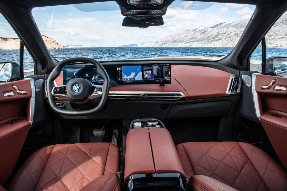 Ô tô điện BMW 'chơi trội' với loạt công nghệ 'khủng', sạc đầy đi 425 km khiến Tesla phải 'nể' - 3 Ô tô điện BMW 'chơi trội' với loạt công nghệ 'khủng', sạc đầy đi 425 km khiến Tesla phải 'nể' - 3
