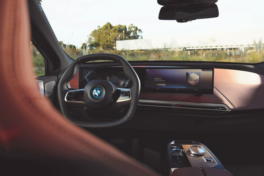 Ô tô điện BMW 'chơi trội' với loạt công nghệ 'khủng', sạc đầy đi 425 km khiến Tesla phải 'nể' - 7 Ô tô điện BMW 'chơi trội' với loạt công nghệ 'khủng', sạc đầy đi 425 km khiến Tesla phải 'nể' - 7