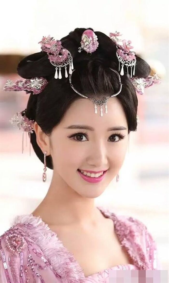 Khi các mỹ nhân Cbiz vào vai phản diện: Dương Mịch thâm độc, Mao Hiểu Đồng nham hiểm - 8 Khi các mỹ nhân Cbiz vào vai phản diện: Dương Mịch thâm độc, Mao Hiểu Đồng nham hiểm - 8