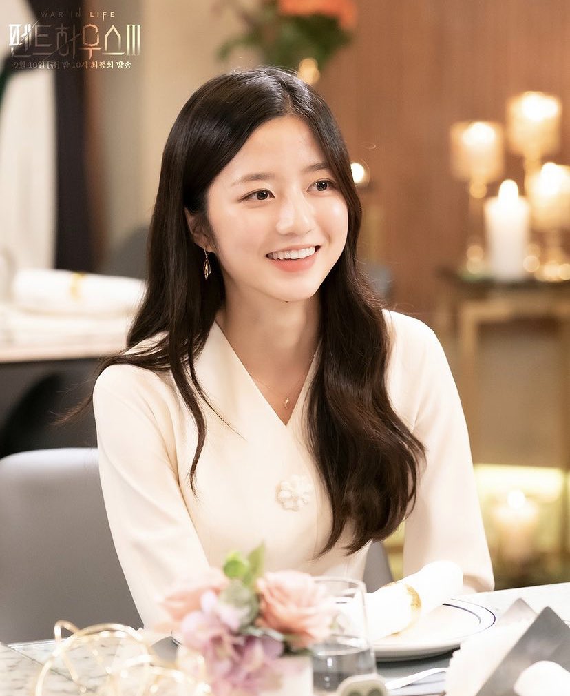 Cuộc chiến thượng lưu tập cuối phần 3: Ro Na và Seok Hoon trao nhau nụ hôn kẹo ngọt, happy ending cho đôi gà bông - 4 Cuộc chiến thượng lưu tập cuối phần 3: Ro Na và Seok Hoon trao nhau nụ hôn kẹo ngọt, happy ending cho đôi gà bông - 4
