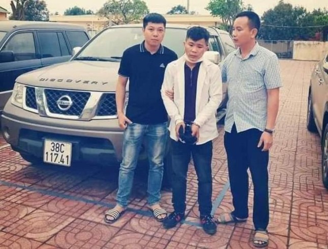 Phạt 7 năm tù vì trộm ô tô để đi gặp bạn gái mới quen qua mạng - 1 Phạt 7 năm tù vì trộm ô tô để đi gặp bạn gái mới quen qua mạng - 1