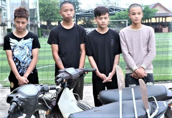 Phạt 7 năm tù vì trộm ô tô để đi gặp bạn gái mới quen qua mạng - 2 Phạt 7 năm tù vì trộm ô tô để đi gặp bạn gái mới quen qua mạng - 2