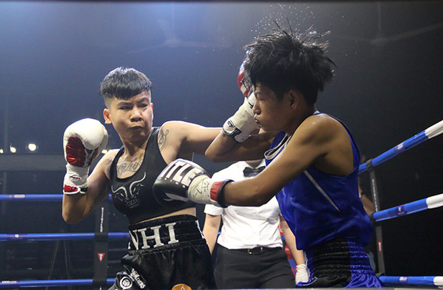 Võ sĩ Việt khiến đối thủ Thái Lan phải nhập viện bằng đòn knock-out sau 15 giây Võ sĩ Việt khiến đối thủ Thái Lan phải nhập viện bằng đòn knock-out sau 15 giây