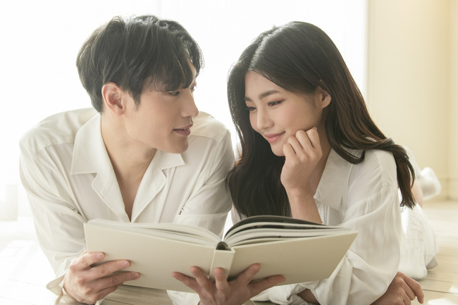 Tình cũ của chồng nhắn tin, nói vợ 'bánh bèo chỉ biết nhõng nhẽo', nào ngờ pha xử lý của người phụ nữ quá cao tay khiến 'trà xanh' nín bặt - 1 Tình cũ của chồng nhắn tin, nói vợ 'bánh bèo chỉ biết nhõng nhẽo', nào ngờ pha xử lý của người phụ nữ quá cao tay khiến 'trà xanh' nín bặt - 1