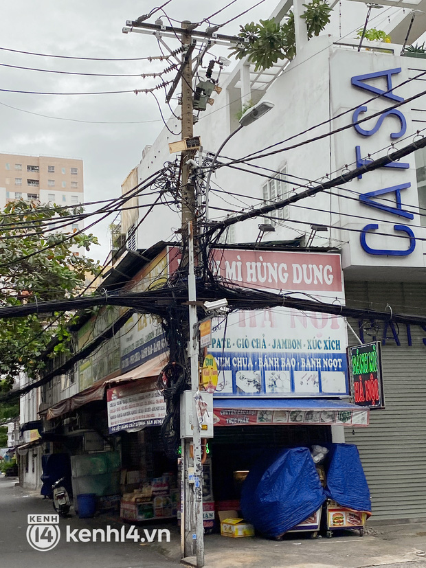 Sài Gòn cho hàng ăn uống mở bán đem về: Chị bán chè sướng run vì bán được 200 ly/ ngày, Như Lan hốt bạc nhờ bán bánh Trung thu - 11 Sài Gòn cho hàng ăn uống mở bán đem về: Chị bán chè sướng run vì bán được 200 ly/ ngày, Như Lan hốt bạc nhờ bán bánh Trung thu - 11