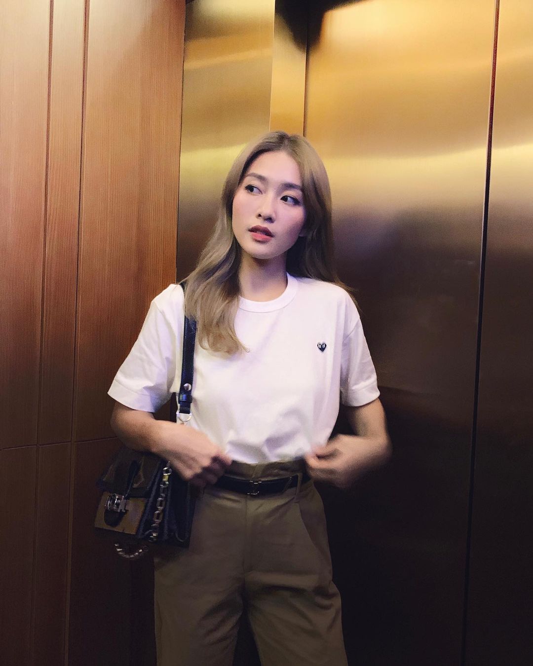 Style ngoài đời của Khả Ngân: Trẻ trung và sexy hết nút, nhưng không xuất sắc như trong '11 Tháng 5 Ngày'? - 5 Style ngoài đời của Khả Ngân: Trẻ trung và sexy hết nút, nhưng không xuất sắc như trong '11 Tháng 5 Ngày'? - 5