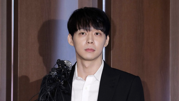 Yoochun (DBSK): 'Hoàng tử' vươn lên từ tuổi thơ cơ cực, hiện nguyên hình vì phốt 'kinh thiên động địa' từ tình dục đến ma túy - 13 Yoochun (DBSK): 'Hoàng tử' vươn lên từ tuổi thơ cơ cực, hiện nguyên hình vì phốt 'kinh thiên động địa' từ tình dục đến ma túy - 13