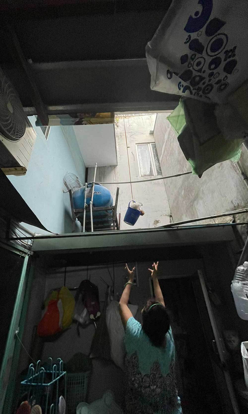Chuyện về đại gia đình 15 F0 trong hẻm nhỏ ở TP.HCM chiến thắng Covid-19 - 2 Chuyện về đại gia đình 15 F0 trong hẻm nhỏ ở TP.HCM chiến thắng Covid-19 - 2