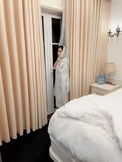 Đáp trả của chồng nữ đại gia Quận 7 khi vợ bị nhận xét 'dẹo', 'giả trân' vì khoe của trên mạng - 1 Đáp trả của chồng nữ đại gia Quận 7 khi vợ bị nhận xét 'dẹo', 'giả trân' vì khoe của trên mạng - 1