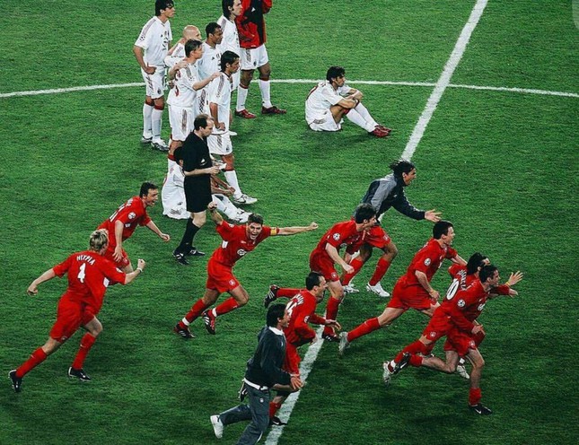Đại chiến Liverpool - Milan và ký ức khó quên về đêm điên rồ Istanbul - 1 Đại chiến Liverpool - Milan và ký ức khó quên về đêm điên rồ Istanbul - 1