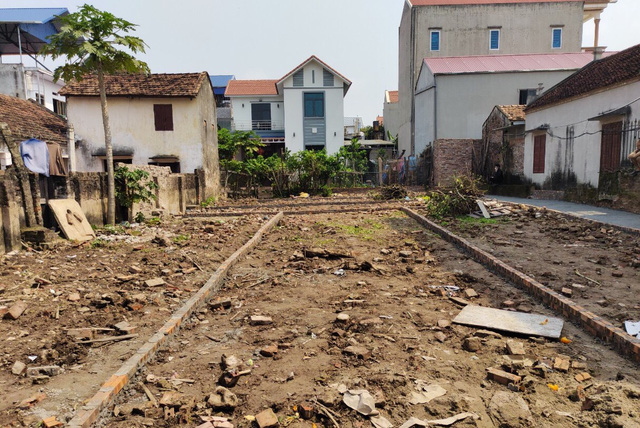 Nhiều cặp vợ chồng mua nhà tiền tỷ Hà Nội dễ dàng nhờ bí quyết chấp nhận ở trọ thời gian đầu, dành tiền đầu tư đất quê kiếm lời Nhiều cặp vợ chồng mua nhà tiền tỷ Hà Nội dễ dàng nhờ bí quyết chấp nhận ở trọ thời gian đầu, dành tiền đầu tư đất quê kiếm lời