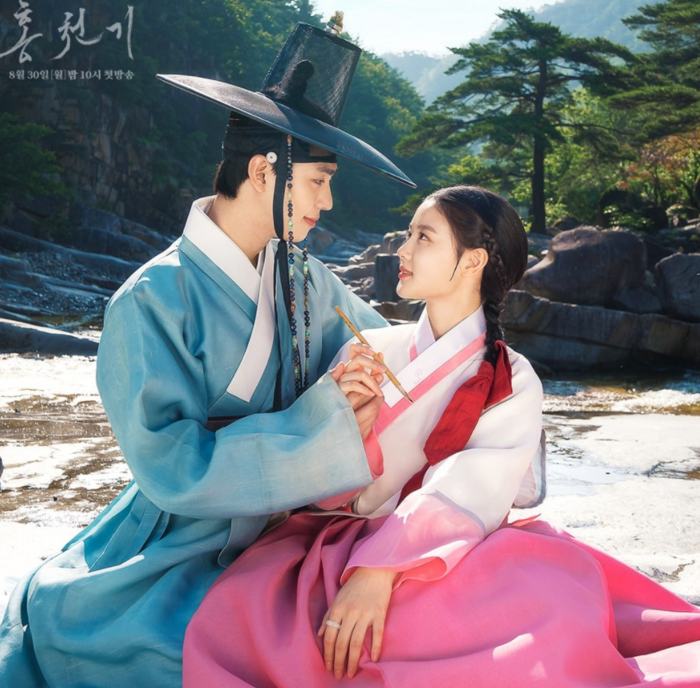 Top 5 phim cổ trang Hàn Quốc hay nhất trong năm 2021: 'Lovers Of The Red Sky' sẽ vượt mặt 'Mr.Queen'? Top 5 phim cổ trang Hàn Quốc hay nhất trong năm 2021: 'Lovers Of The Red Sky' sẽ vượt mặt 'Mr.Queen'?
