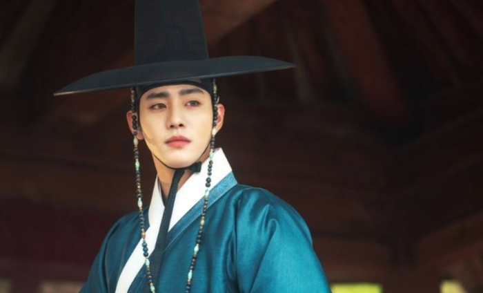 Top 5 phim cổ trang Hàn Quốc hay nhất trong năm 2021: 'Lovers Of The Red Sky' sẽ vượt mặt 'Mr.Queen'? - 2 Top 5 phim cổ trang Hàn Quốc hay nhất trong năm 2021: 'Lovers Of The Red Sky' sẽ vượt mặt 'Mr.Queen'? - 2