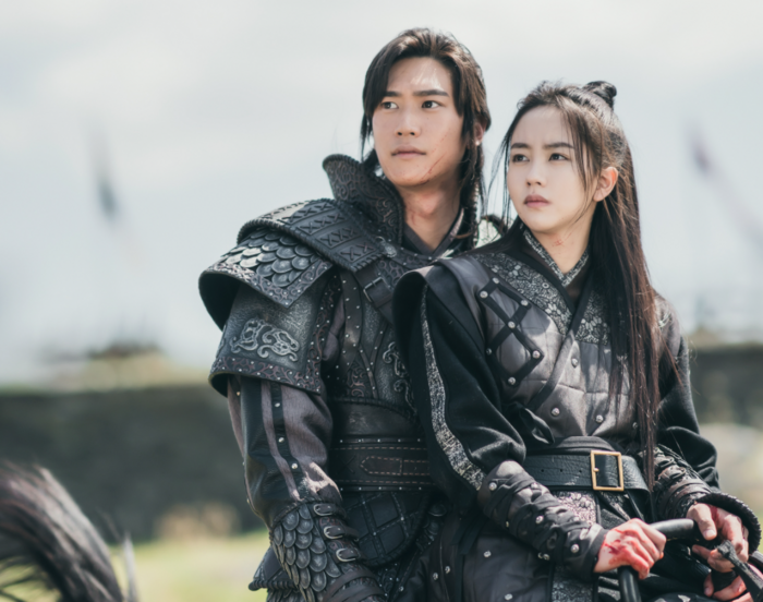 Top 5 phim cổ trang Hàn Quốc hay nhất trong năm 2021: 'Lovers Of The Red Sky' sẽ vượt mặt 'Mr.Queen'? - 3 Top 5 phim cổ trang Hàn Quốc hay nhất trong năm 2021: 'Lovers Of The Red Sky' sẽ vượt mặt 'Mr.Queen'? - 3