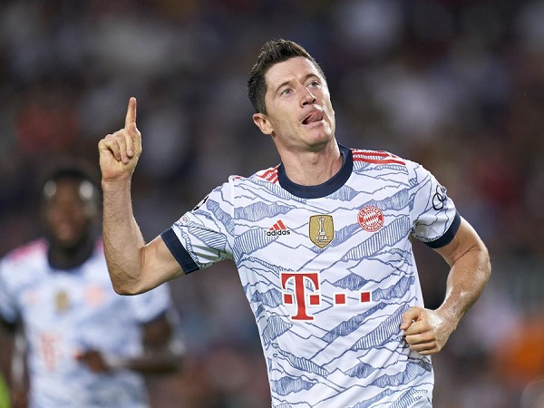 Lewandowski lập cú đúp, Bayern lại vùi dập Barca - 1 Lewandowski lập cú đúp, Bayern lại vùi dập Barca - 1
