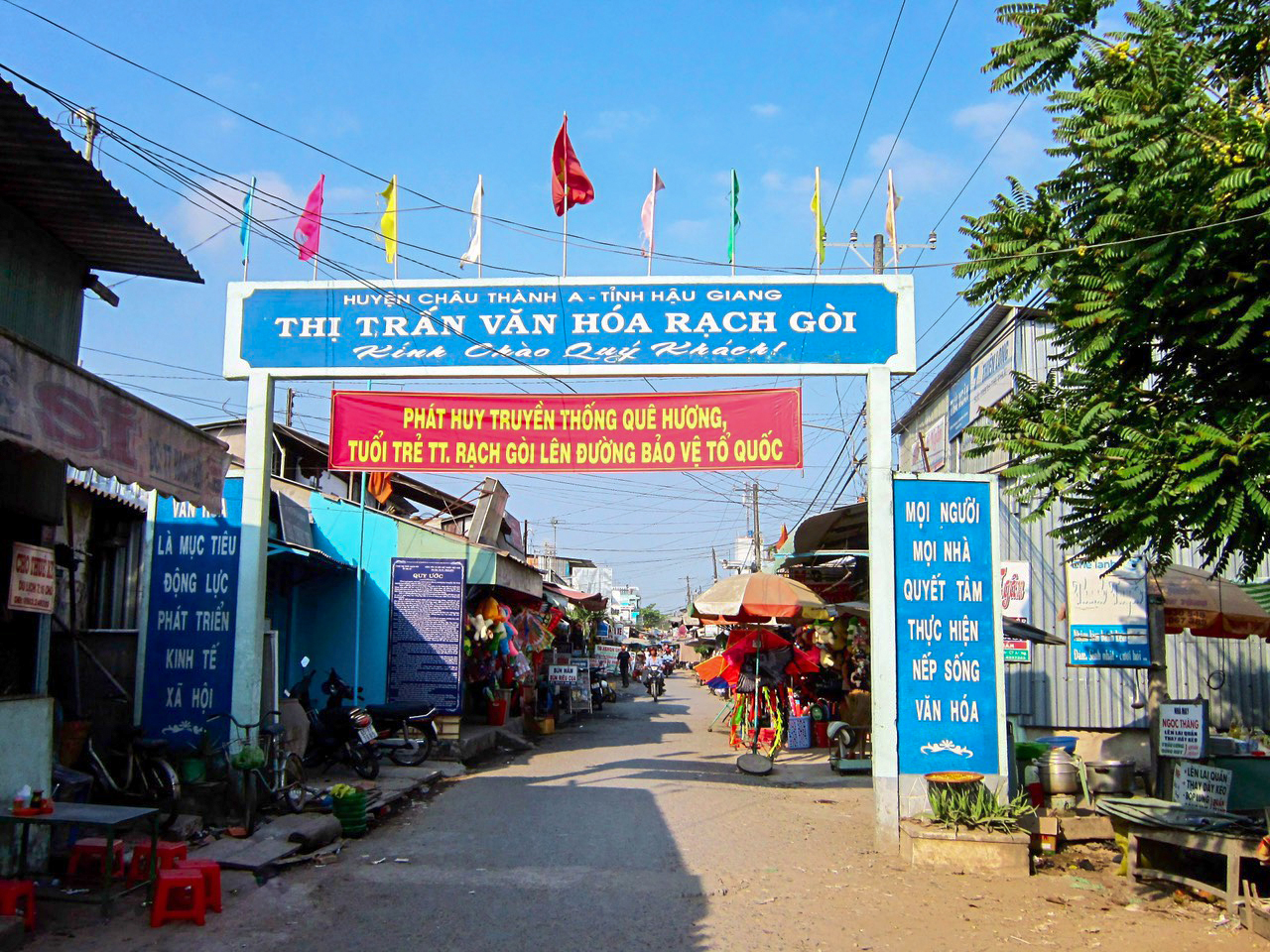 Vụ bé trai 12 tuổi trộm tiền làm... từ thiện: Địa phương đã giải quyết hài hòa cả lý và tình Vụ bé trai 12 tuổi trộm tiền làm... từ thiện: Địa phương đã giải quyết hài hòa cả lý và tình