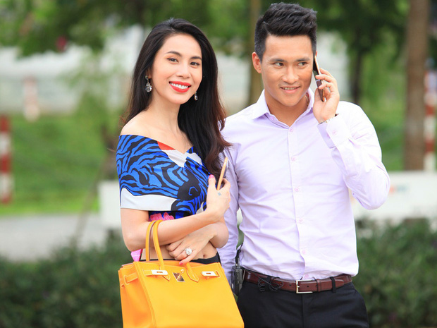 Đến hẹn sao kê 15/9, netizen tổng tấn công fanpage Thuỷ Tiên - Công Vinh, ngân hàng Vietcombank tiếp tục hứng bão phẫn nộ - 5 Đến hẹn sao kê 15/9, netizen tổng tấn công fanpage Thuỷ Tiên - Công Vinh, ngân hàng Vietcombank tiếp tục hứng bão phẫn nộ - 5