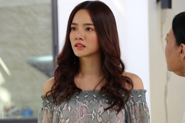 Nửa đêm tỉnh dậy không thấy chồng, tôi hốt hoảng đi tìm để rồi muối mặt khi nghe cô hàng xóm hét lớn: 'Anh ấy đang ở đây này!' Nửa đêm tỉnh dậy không thấy chồng, tôi hốt hoảng đi tìm để rồi muối mặt khi nghe cô hàng xóm hét lớn: 'Anh ấy đang ở đây này!'
