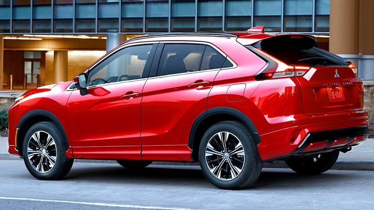 5 mẫu SUV đô thị bị chê đắt, không 'đáng đồng tiền bát gạo' - 2 5 mẫu SUV đô thị bị chê đắt, không 'đáng đồng tiền bát gạo' - 2