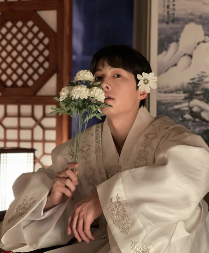 Top 11 phim Hàn đạt rating cao nhất 2021: 'Hometown Chachacha' ngậm ngùi nhường chỗ cho loạt cái tên này - 6 Top 11 phim Hàn đạt rating cao nhất 2021: 'Hometown Chachacha' ngậm ngùi nhường chỗ cho loạt cái tên này - 6