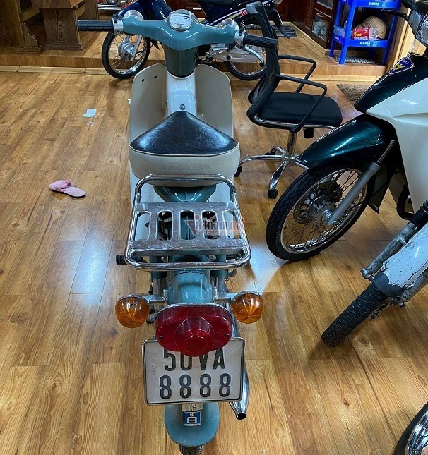 Khách xin đổi ô tô lấy Honda Cub 50 tứ quý 8, dân chơi không chịu - 6 Khách xin đổi ô tô lấy Honda Cub 50 tứ quý 8, dân chơi không chịu - 6