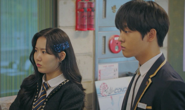 Cuộc chiến thượng lưu: Hé lộ cảnh quay chưa lên sóng, Min Hyuk tỏ tình Je Ni trước khi 'bỏ trốn' sang nước ngoài - 3 Cuộc chiến thượng lưu: Hé lộ cảnh quay chưa lên sóng, Min Hyuk tỏ tình Je Ni trước khi 'bỏ trốn' sang nước ngoài - 3