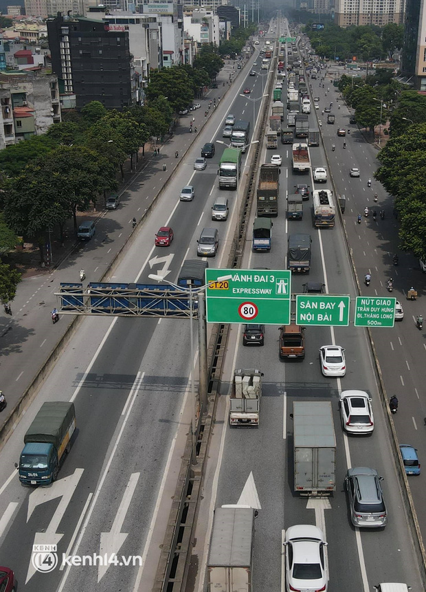 Hà Nội: Đường vành đai 3 trên cao ùn tắc hàng km từ Linh Đàm tới nút giao Phạm Hùng - 1 Hà Nội: Đường vành đai 3 trên cao ùn tắc hàng km từ Linh Đàm tới nút giao Phạm Hùng - 1