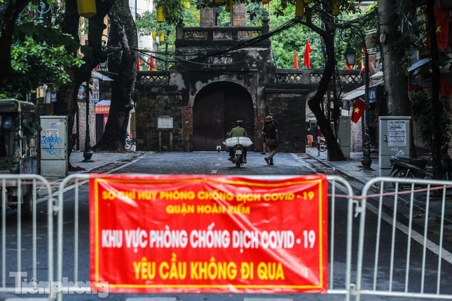 Hà Nội thay đổi thế nào sau 4 lần giãn cách xã hội? Hà Nội thay đổi thế nào sau 4 lần giãn cách xã hội?