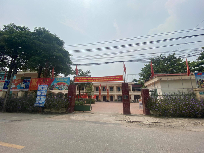 Kỷ luật chủ tịch, phó chủ tịch xã ở Hà Nội để đưa tang đông người lúc giãn cách Kỷ luật chủ tịch, phó chủ tịch xã ở Hà Nội để đưa tang đông người lúc giãn cách