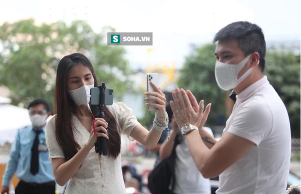 Vụ Đàm Vĩnh Hưng, Thủy Tiên tố cáo bà Phương Hằng: Nếu chứng minh được thiệt hại hoàn toàn có thể yêu cầu bồi thường - 1 Vụ Đàm Vĩnh Hưng, Thủy Tiên tố cáo bà Phương Hằng: Nếu chứng minh được thiệt hại hoàn toàn có thể yêu cầu bồi thường - 1