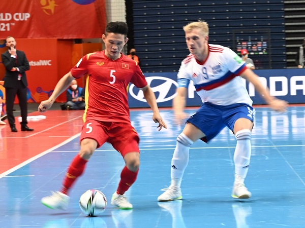 Tuyển thủ futsal Nga: 'Chúng tôi đã lo sợ ở cuối trận Việt Nam' Tuyển thủ futsal Nga: 'Chúng tôi đã lo sợ ở cuối trận Việt Nam'