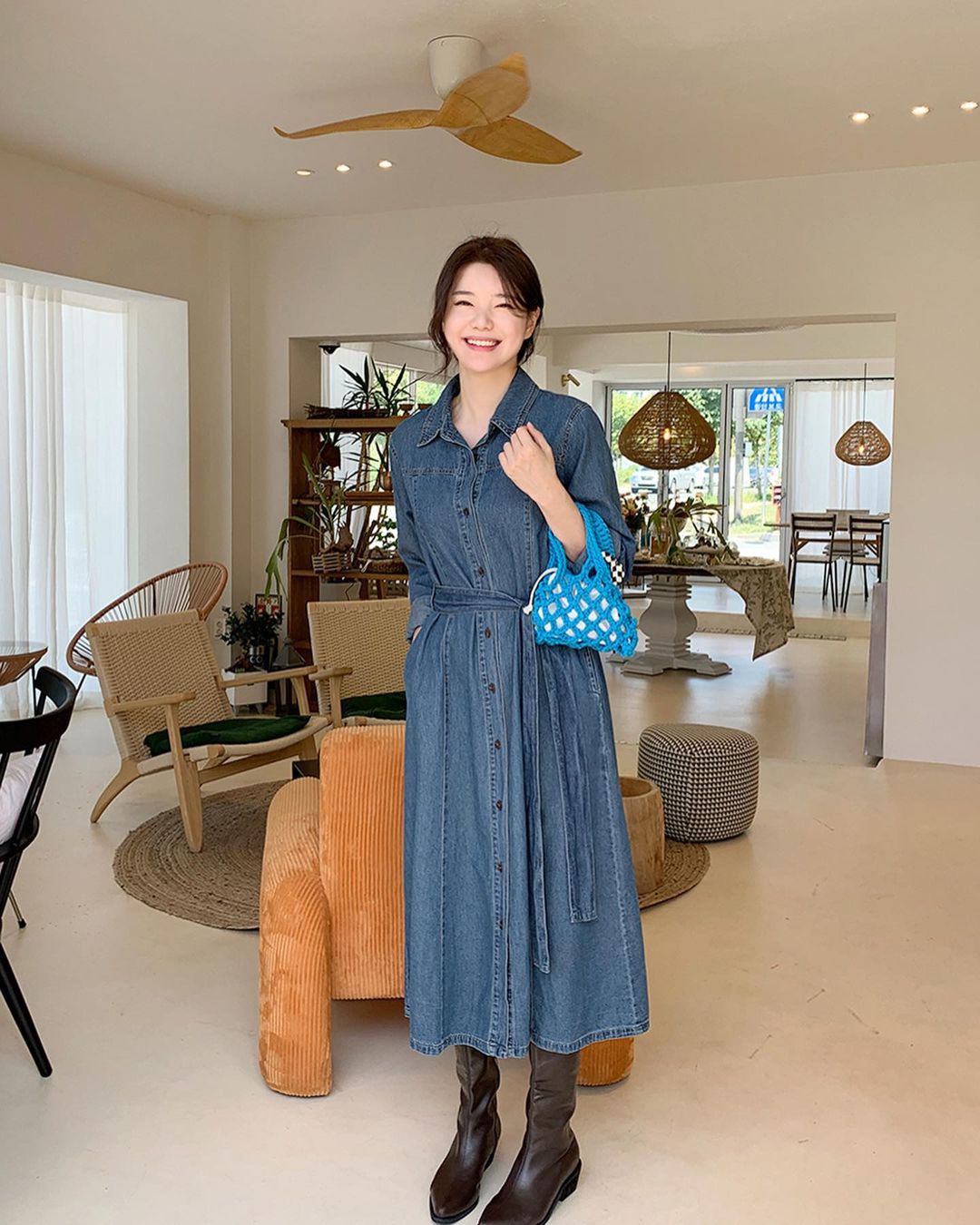 4 món đồ denim hot nhất thu 2021: Nàng 30+ diện thì càng trẻ trung và sang xịn - 6 4 món đồ denim hot nhất thu 2021: Nàng 30+ diện thì càng trẻ trung và sang xịn - 6