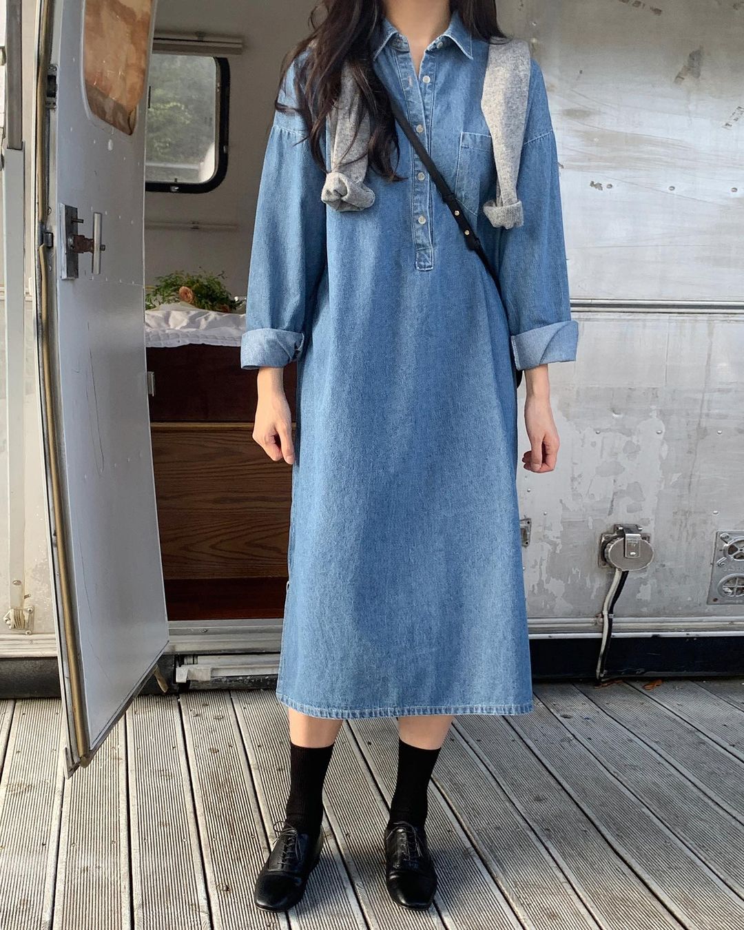 4 món đồ denim hot nhất thu 2021: Nàng 30+ diện thì càng trẻ trung và sang xịn - 7 4 món đồ denim hot nhất thu 2021: Nàng 30+ diện thì càng trẻ trung và sang xịn - 7