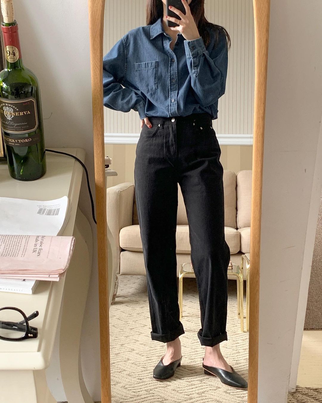 4 món đồ denim hot nhất thu 2021: Nàng 30+ diện thì càng trẻ trung và sang xịn - 13 4 món đồ denim hot nhất thu 2021: Nàng 30+ diện thì càng trẻ trung và sang xịn - 13