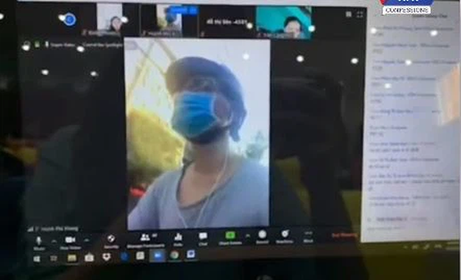 Đang học online thì mẹ bắt đi chợ, nam sinh có pha xử lý lầy đến mức cả lớp không tin nổi: Gì vậy trời? - 1 Đang học online thì mẹ bắt đi chợ, nam sinh có pha xử lý lầy đến mức cả lớp không tin nổi: Gì vậy trời? - 1