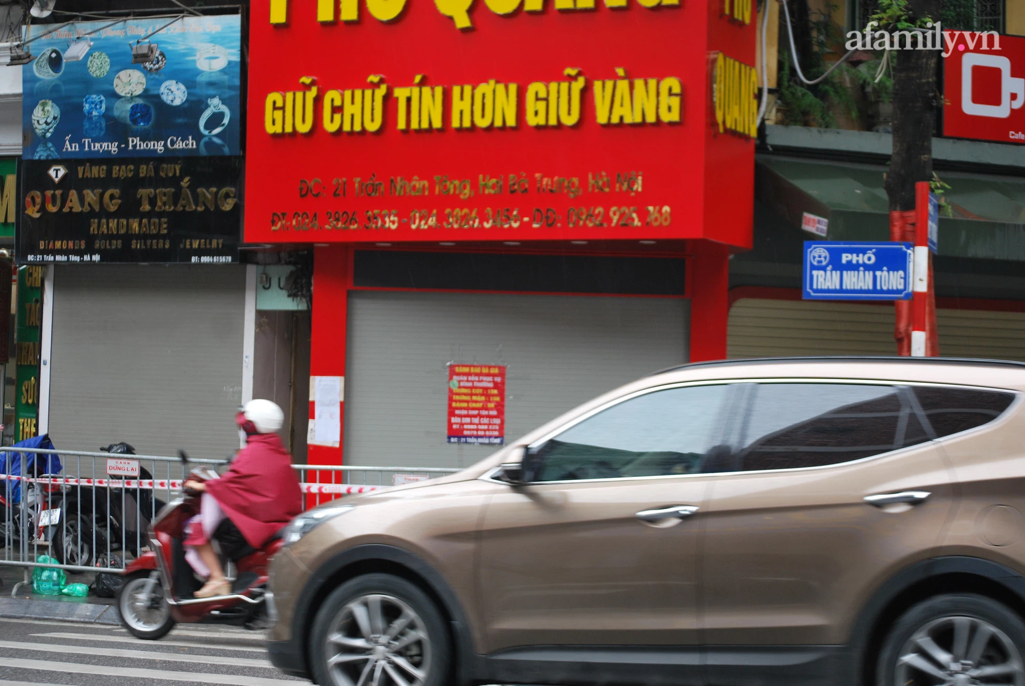 Hà Nội thông tin về trường hợp F0 tử vong trong tư thế treo cổ ở phố Trần Nhân Tông Hà Nội thông tin về trường hợp F0 tử vong trong tư thế treo cổ ở phố Trần Nhân Tông