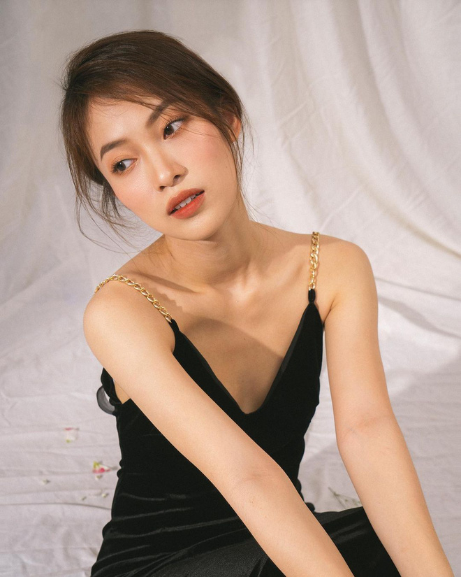 Profile siêu khủng của Khánh Vy: Ngoại ngữ đỉnh, học giỏi, giữ nhiều kỷ lục MC... và vô số thành tích đáng nể khác - 2 Profile siêu khủng của Khánh Vy: Ngoại ngữ đỉnh, học giỏi, giữ nhiều kỷ lục MC... và vô số thành tích đáng nể khác - 2